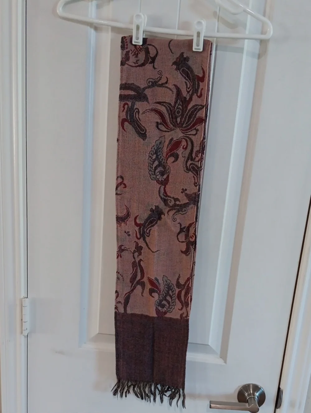 Vintage Pure New Wool Paisley Scarf 58x7 Pink Burgundy Made in India Fringe